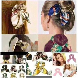 Black and yello  scrunchie